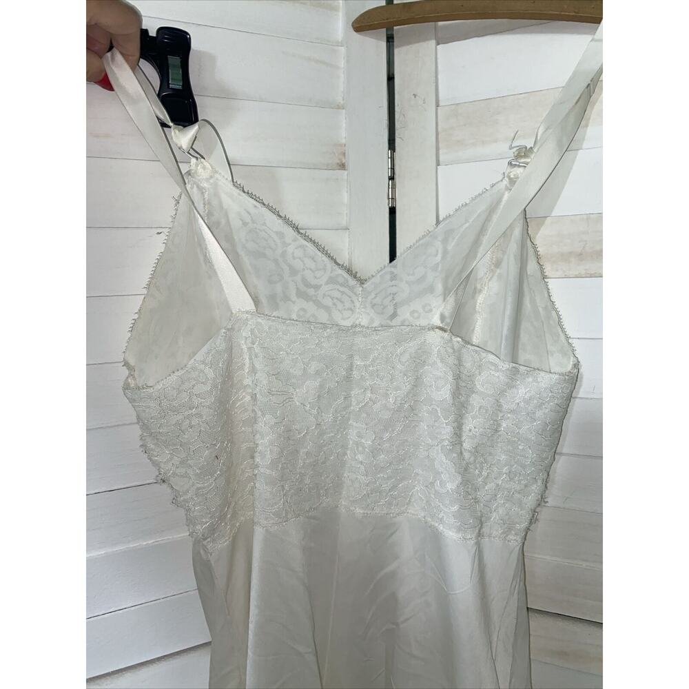 Vintage White Full Dress Slip Nightgown White 5" Lace Hem Sz Small / 34 - Picture 6 of 10